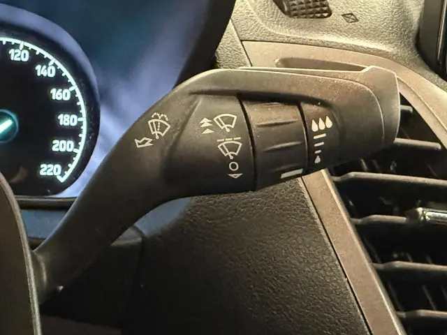 Ford Transit Connect 1.5 EcoBlue L2 Trend 2023 Diesel 25