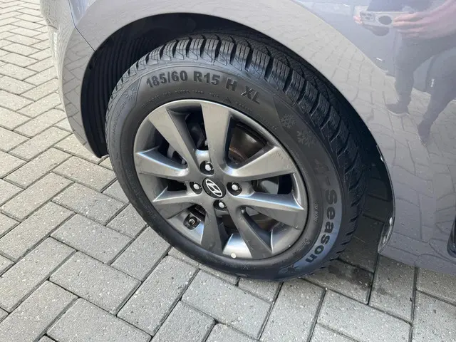Hyundai i20 1.2 HP i-Motion / Led / Airco 2014 Benzine 12