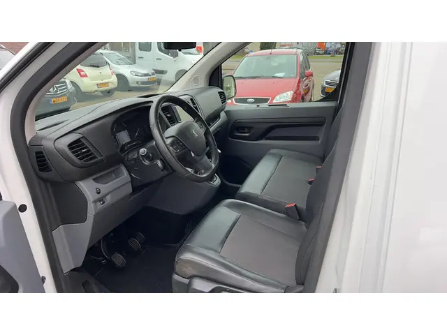 Peugeot Expert 2.0 BlueHDI 120 Premium 2019 Diesel 8