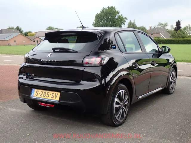 Peugeot e-208 EV Active 50 kWh 2023 Elektrisch 6