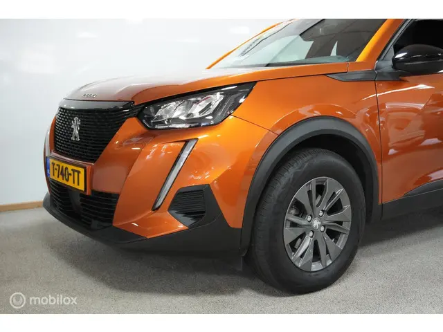 Peugeot 2008 1.2 PureTech GT | Automaat | 2022 Benzine 4