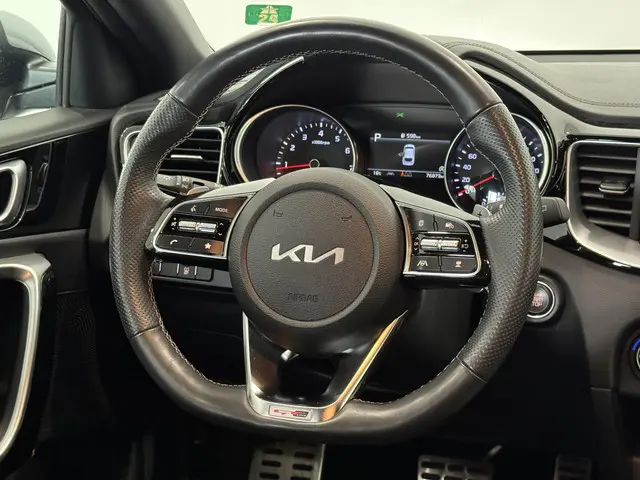 Kia ProCeed 1.5 T-GDi 160 GT-Line 2022 Benzine 24