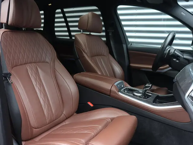 BMW X5 xDrive45e 2022 Hybride Benzine 8