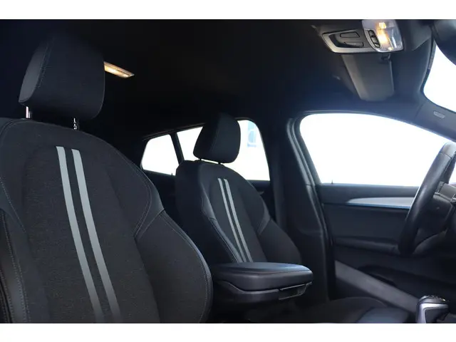 BMW X2 xDrive25e 2022 Hybride Benzine 10