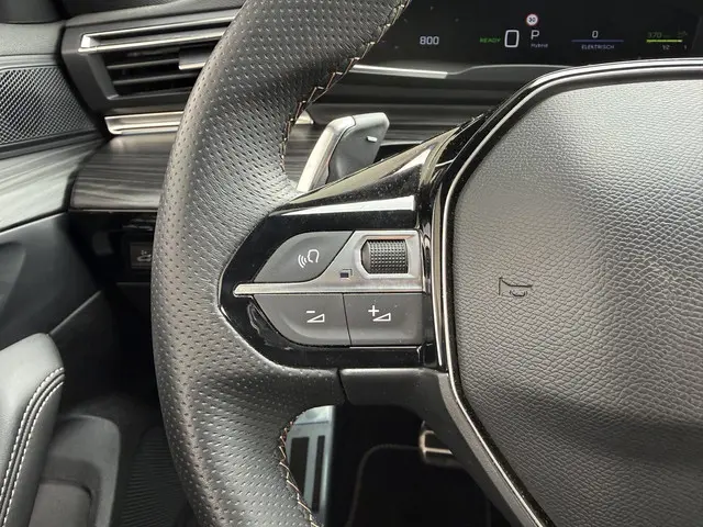 Peugeot 508 1.6 HYbrid 225 GT 2024 Hybride Benzine 24