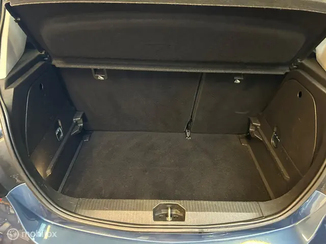 Opel Corsa 1.0 Turbo Cosmo 2015 Benzine 9