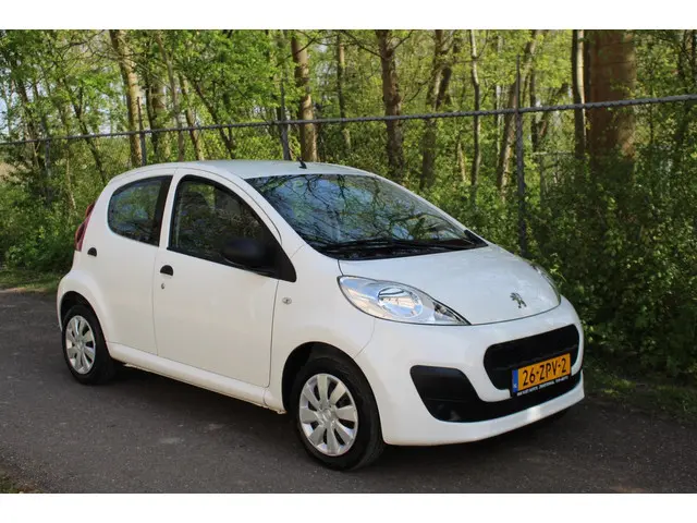 Peugeot 107 1.0 Access Accent *Airco ! *2e EIG ! 2013 Benzine 7