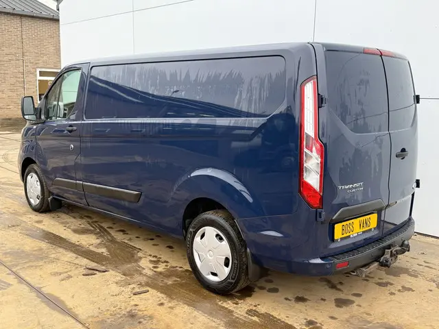 Ford Transit Custom 300 2.0 TDCI 130PK 2021 Diesel 2