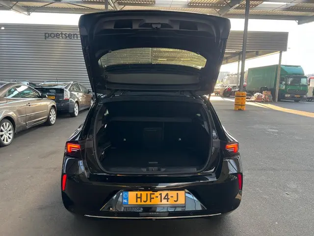 Opel Astra 1.2 Business Edition als Nieuw 2023 Benzine 13
