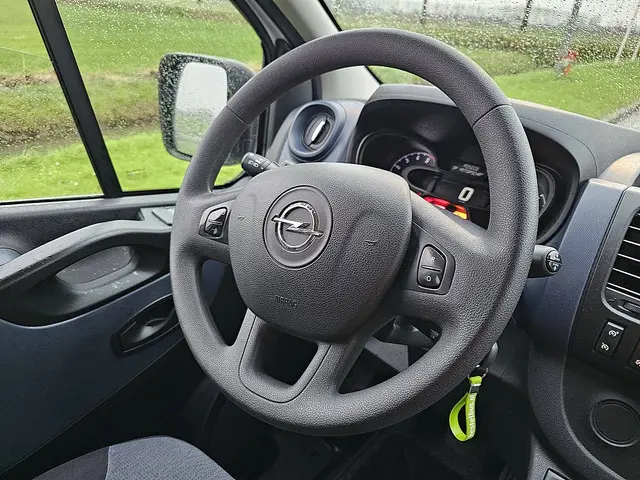 Opel Vivaro 1.6 2019 Diesel 10