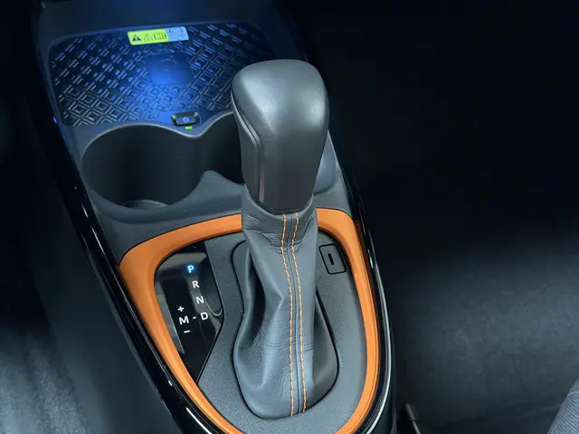 Toyota Aygo X 1.0 VVT-i S-CVT Limited 2022 Benzine 12