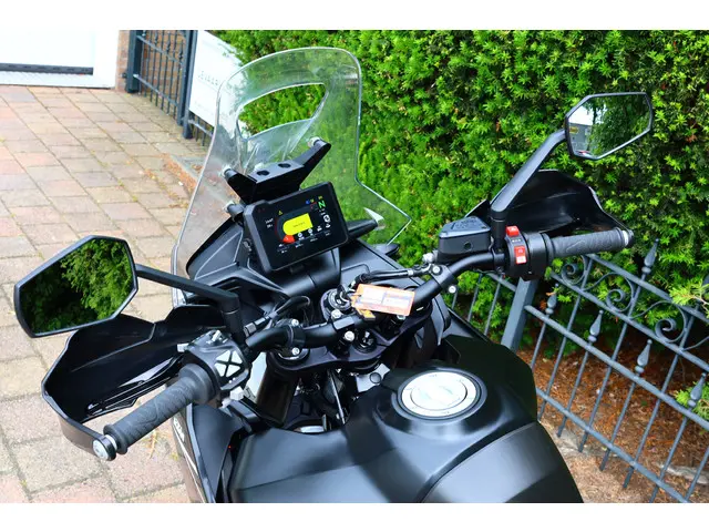 KTM 890 SMT ABS TechPack 2023 Benzine 25