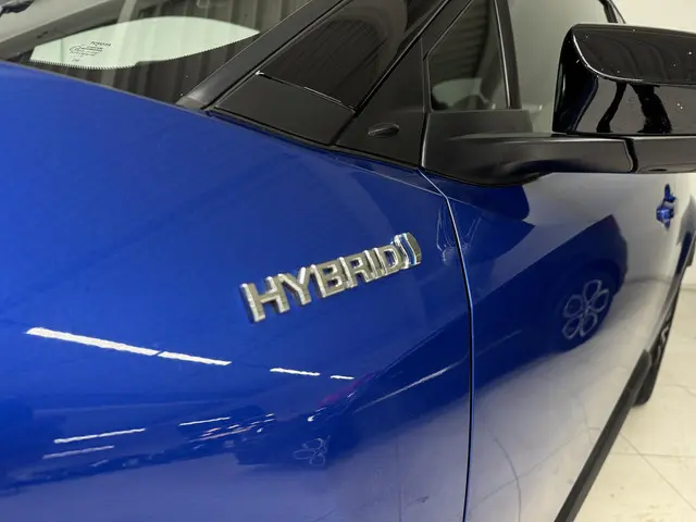 Toyota C-HR 1.8 Hybrid Bi-Tone 2018 Hybride Benzine 33