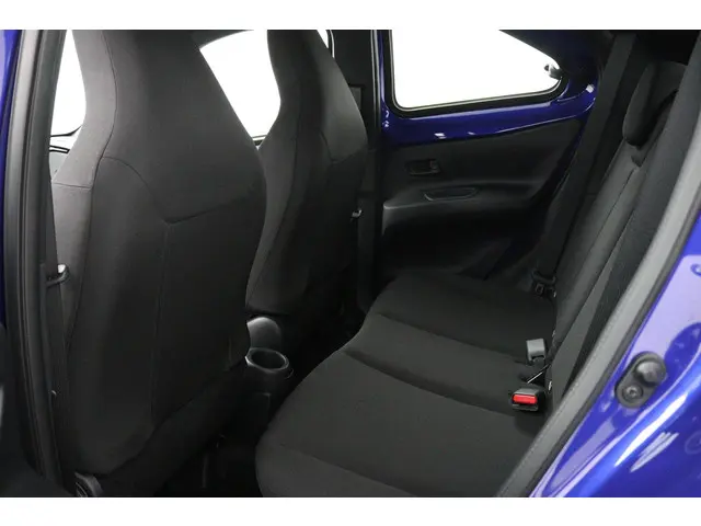 Toyota Aygo X 1.0 VVT-i MT Play 2025 Benzine 18