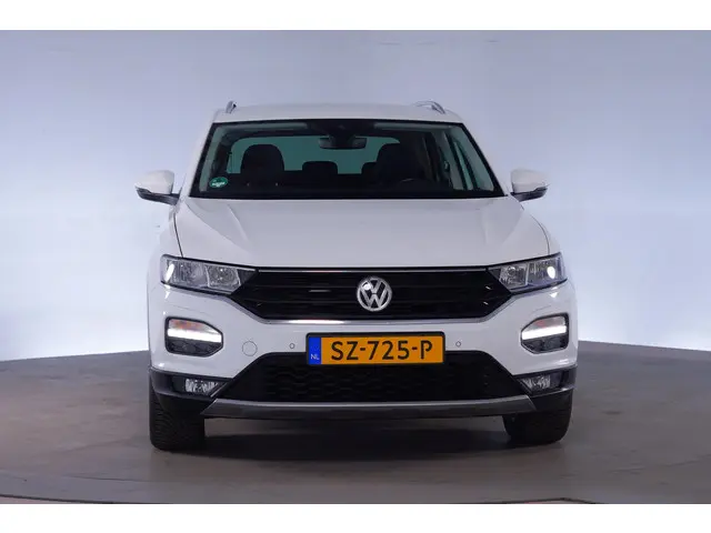 Volkswagen T-Roc 1,0 TSI Style [ACC, AC, LED] 2018 Benzine 25