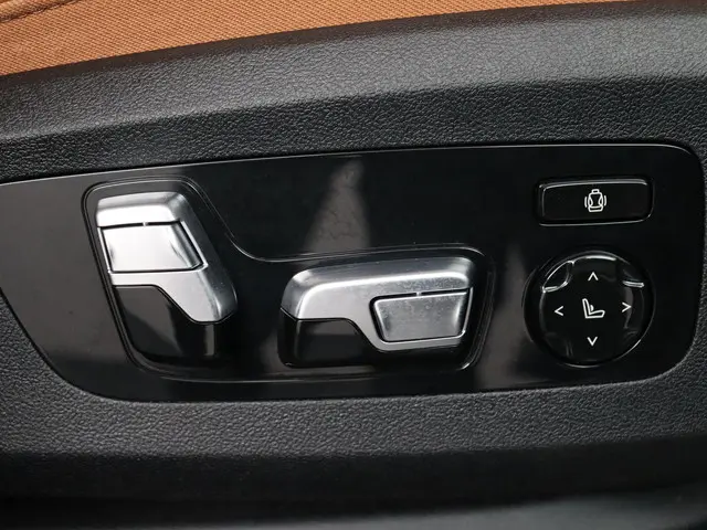 BMW X5 xDrive45e High Executive 2022 Hybride Benzine 40