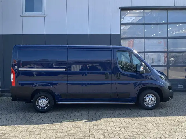 Peugeot Boxer 333 2.0 BlueHDI L2H1 Premium 2018 Diesel 3