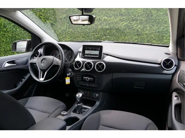 Mercedes-Benz B-Klasse B 180 Ambition 2014 Benzine 23
