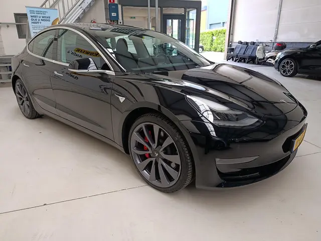 Tesla Model 3 Performance AWD 75 kWh 2020 Elektrisch 15