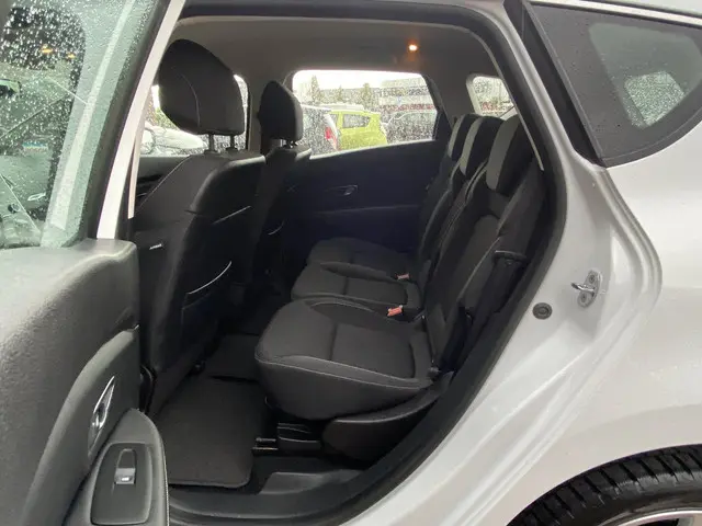 Renault Scénic 1.3 TCe Limited 2019 Benzine 9