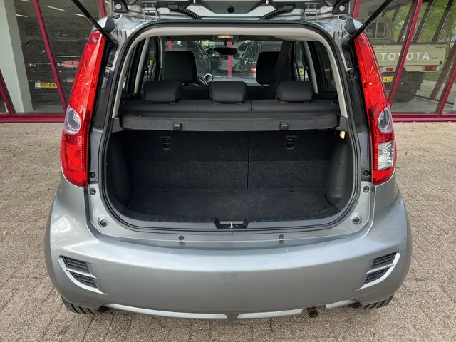 Suzuki Splash 1.2 Exclusive EASSS 2015 Benzine 34