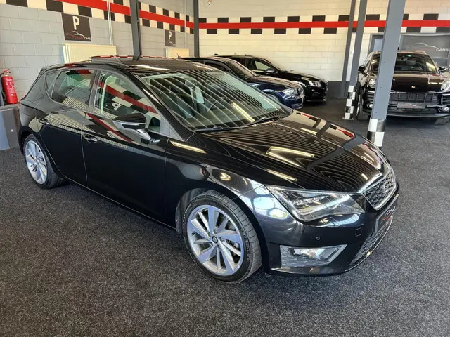 SEAT Leon 1.4 EcoTSI FR Apple CarPlay PANO 2016 Benzine 4