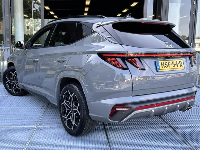 Hyundai Tucson 1.6 N-line 2022 Benzine 6