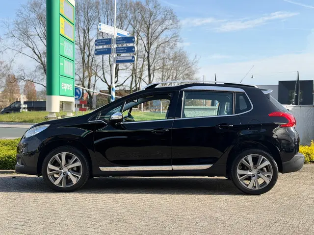 Peugeot 2008 1.6 VTi Allure 2e eigenaar nap 2014 Benzine 4