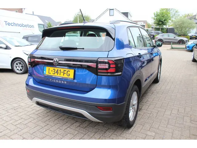 Volkswagen T-Cross 1.0 TSI Life Executive 2021 Benzine 6