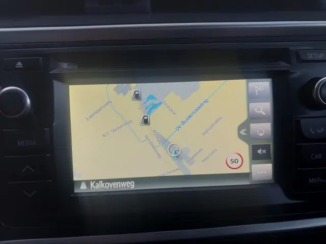 Toyota Auris 1.8 Hybrid Aspiration 2015 Hybride Benzine 10