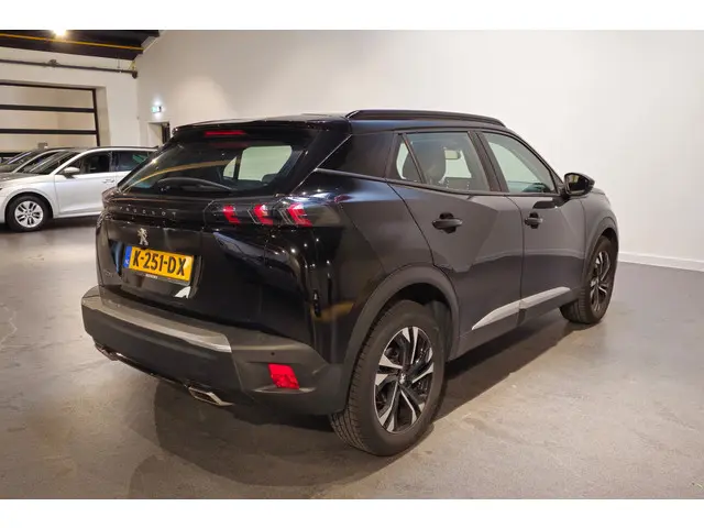 Peugeot 2008 1.2 PureTech Allure 2020 Benzine 8