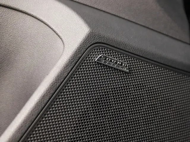 Škoda Kamiq 1.0 TSI Luxury Sport 2021 Benzine 24