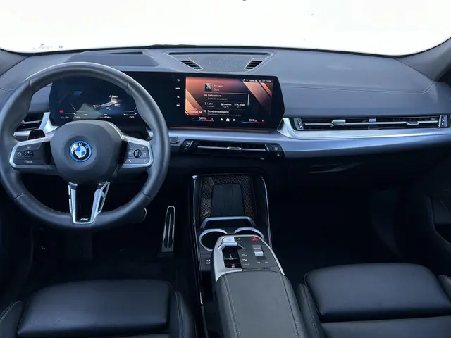 BMW iX2 3