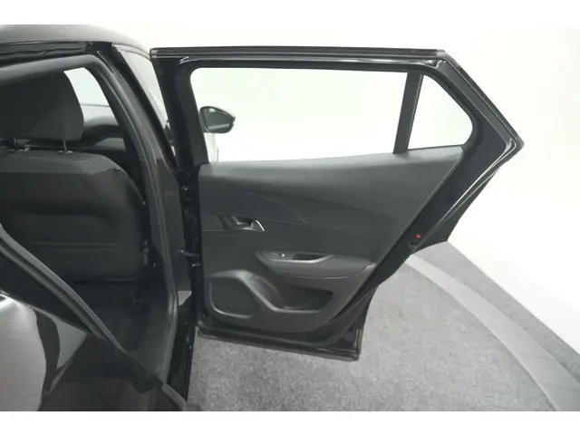 Peugeot e-2008 EV Active 50 kWh 2024 Elektrisch 59