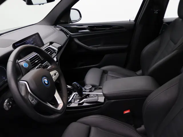 BMW iX3 80 kWh 2021 Elektrisch 9
