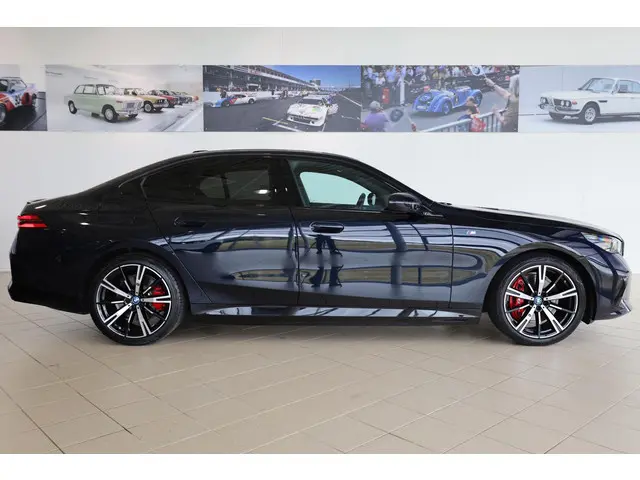 BMW i5 Sedan eDrive40 2024 Elektrisch 3