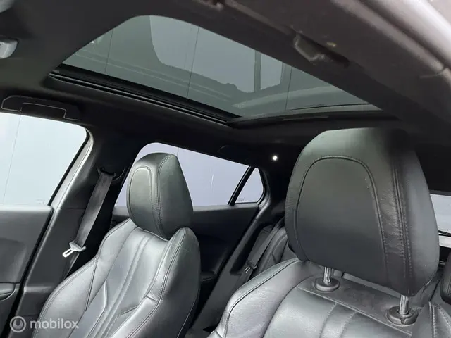 Peugeot e-2008 EV GT 50 kWh 2020 Elektrisch 9