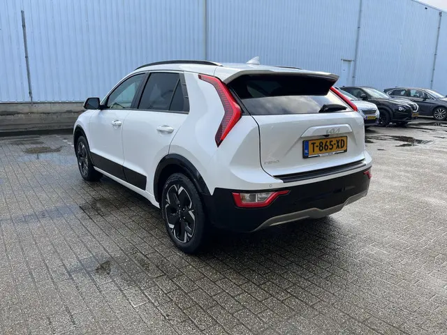 Kia Niro EV Edition 64.8 kWh 2023 Elektrisch 53