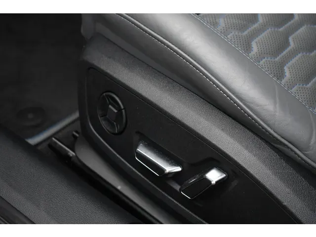 Audi RS6 Avant 4.0 TFSI quattro 2022 Benzine 59