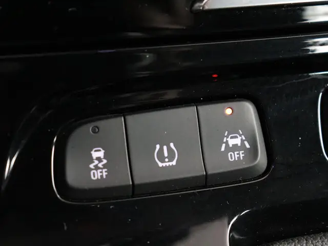 Opel Grandland X 1.2 Turbo Innovation 2019 Benzine 23