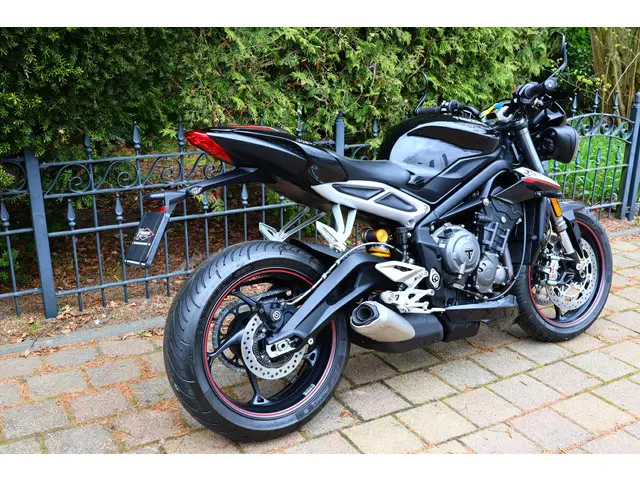 Triumph Street Triple 765 RS ABS Edition 2017 Benzine 9