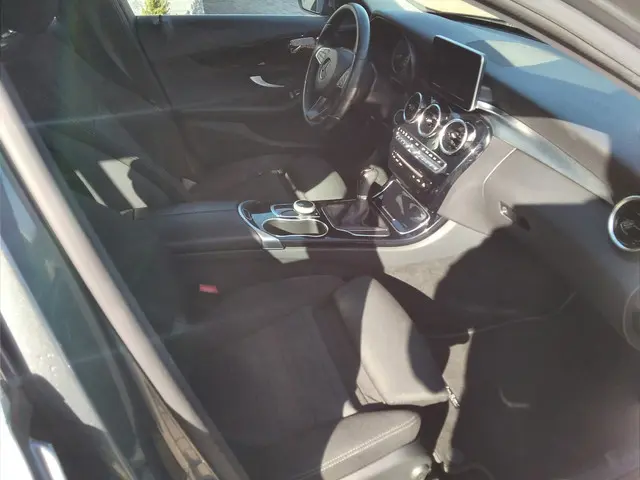 Mercedes-Benz C-Klasse 180 station 2016 Benzine 15