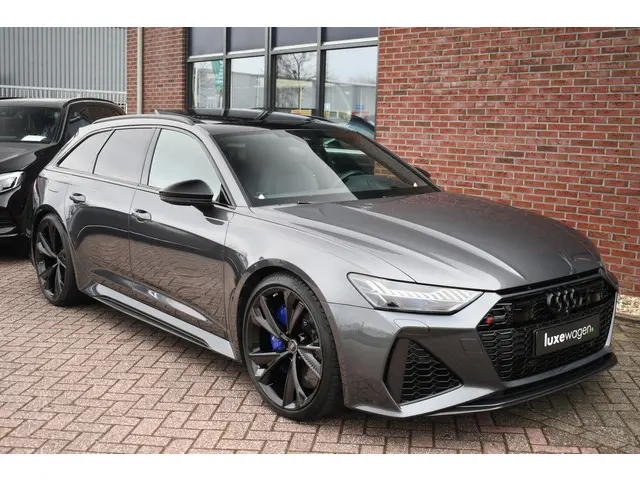 Audi RS6 Avant 4.0 TFSI quattro 2022 Benzine 89