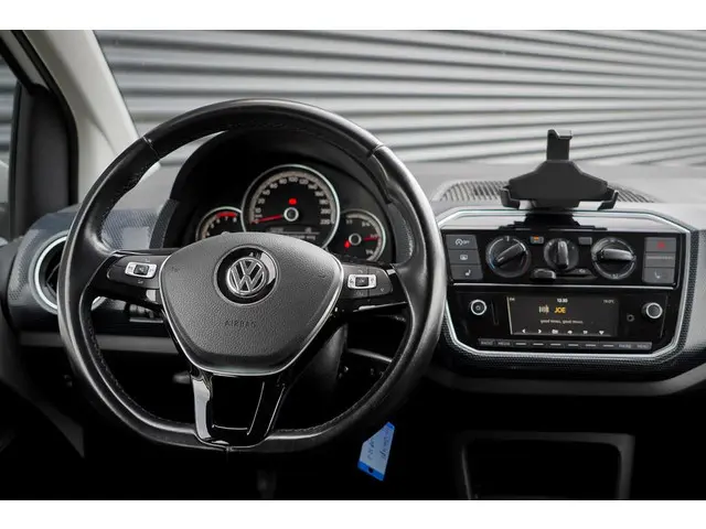 Volkswagen up! 1.0 BMT move up! 2018 Benzine 43