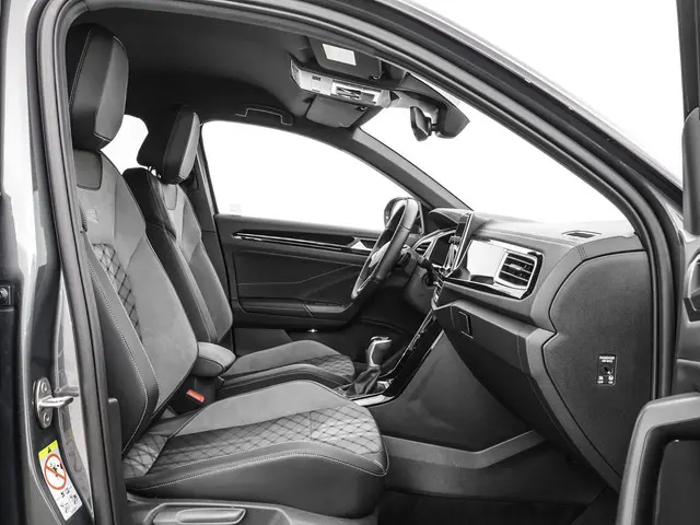 Volkswagen T-Roc 1.5TSI/150PK R-Line DSG 2025 Benzine 9