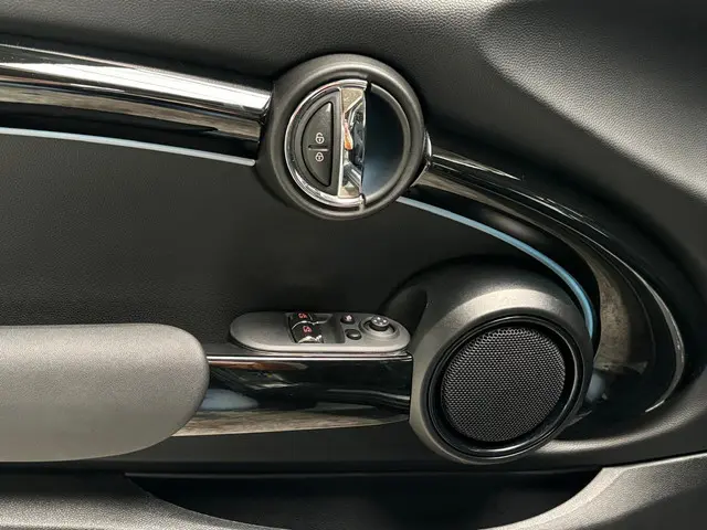 MINI Electric Mini Essential 33 kWh 2024 Elektrisch 14