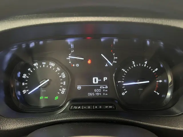 Citroën Jumpy 2.0 BlueHDI 180 M Club 2020 Diesel 7
