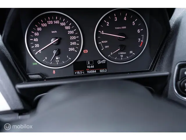 BMW 1 Serie 116i 2016 Benzine 24
