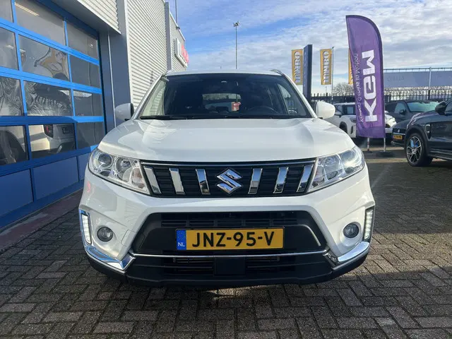 Suzuki Vitara 1.0 Boosterjet Select 2018 Benzine 2