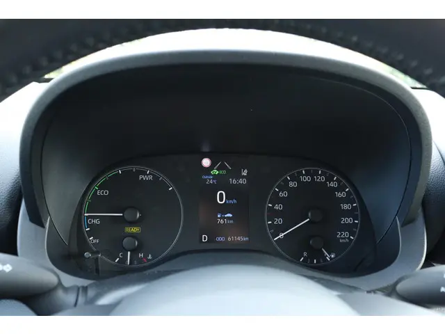 Toyota Yaris 1.5 Hybrid Active 2022 Hybride Benzine 16